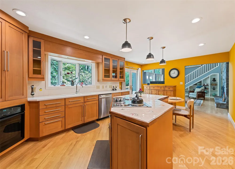 3091 US 441 Highway S Sylva, NC 28779