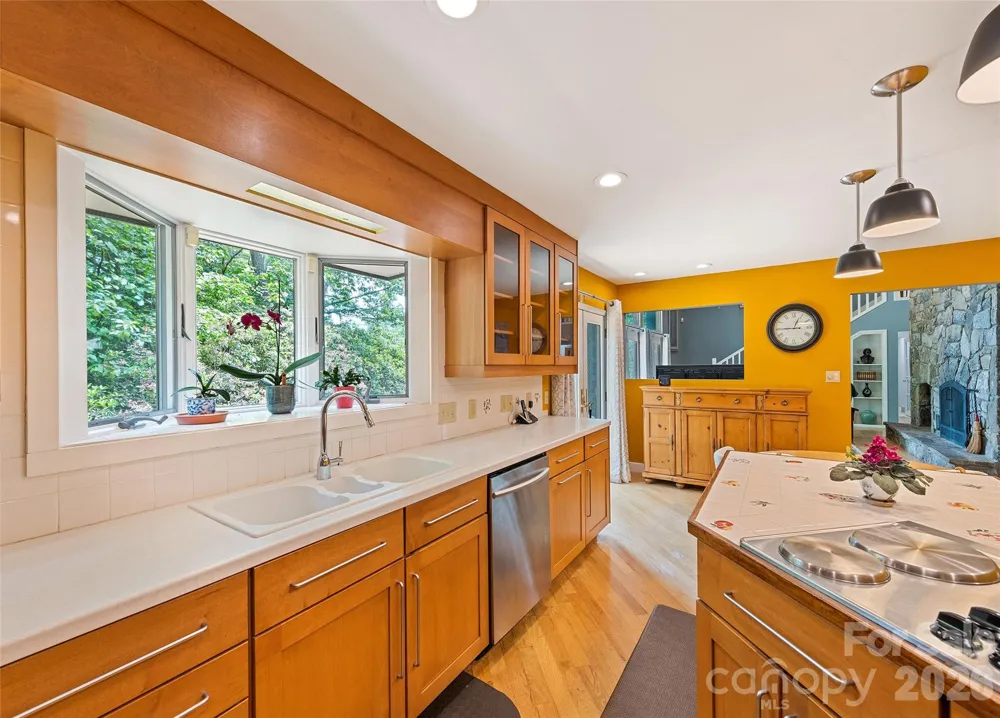 3091 US 441 Highway S Sylva, NC 28779