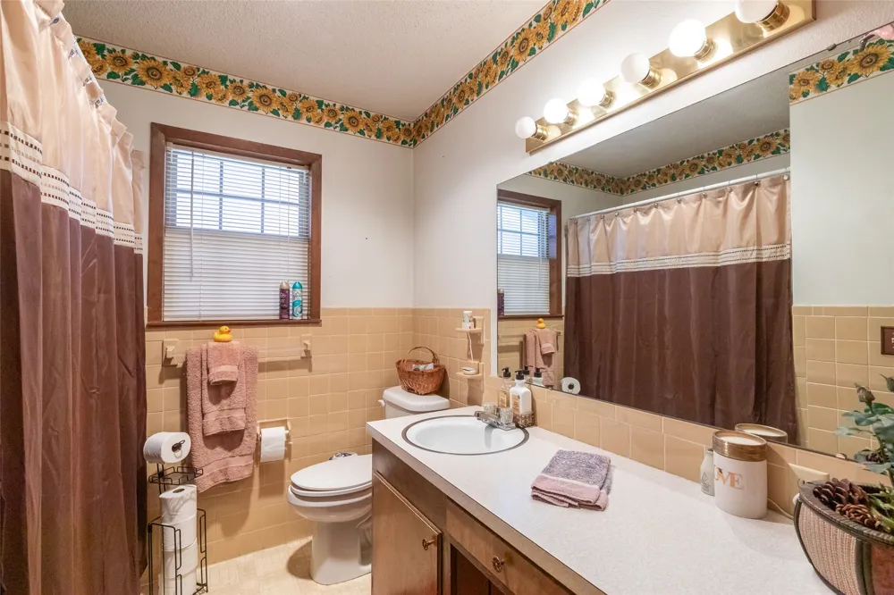1700 Avenue H Haskell, TX 79521