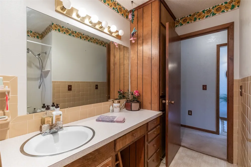 1700 Avenue H Haskell, TX 79521