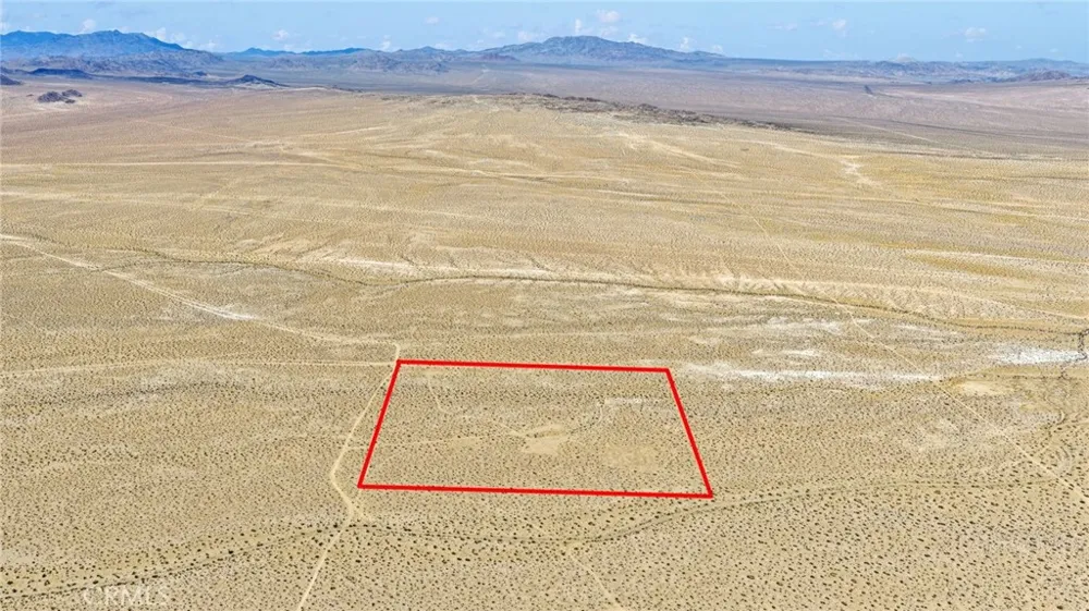 1 Paddington Way Lucerne Valley, CA 92356