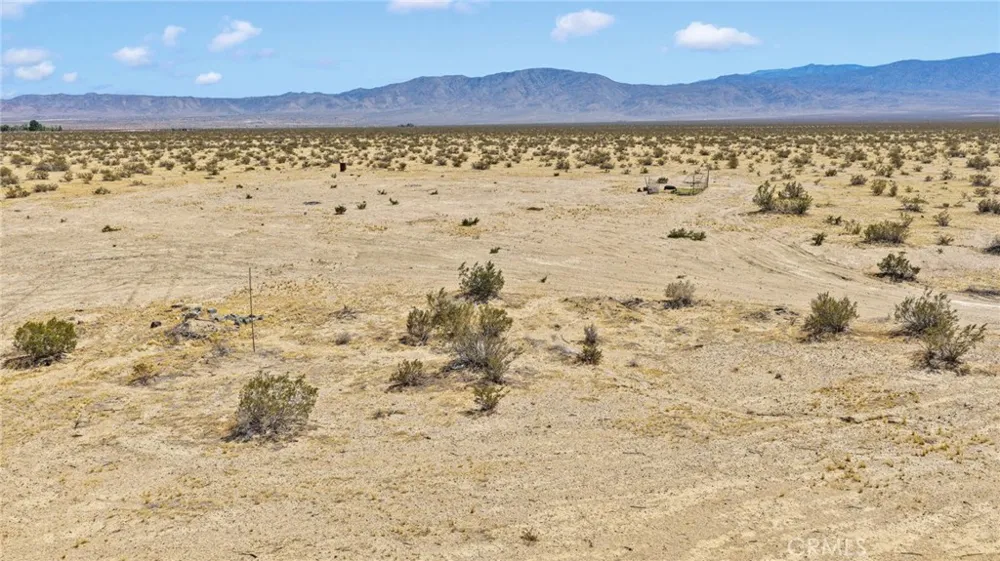 1 Paddington Way Lucerne Valley, CA 92356
