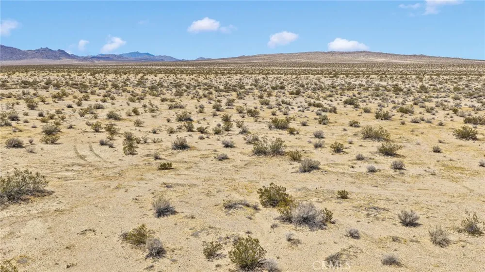 1 Paddington Way Lucerne Valley, CA 92356