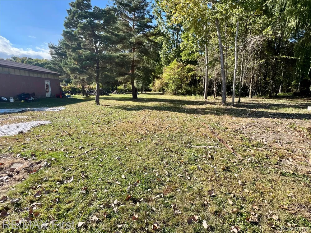 9280 RIVER ROAD Clay Township, MI 48001