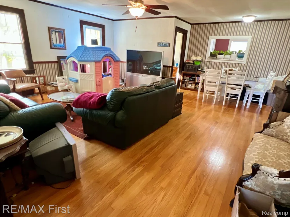 9280 RIVER ROAD Clay Township, MI 48001