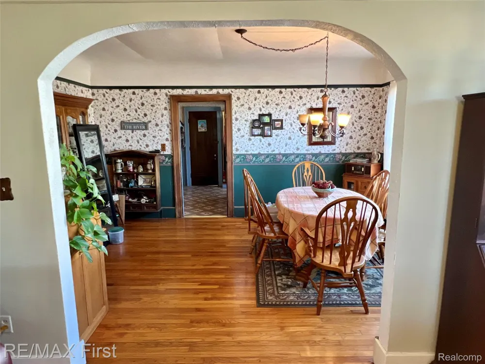 9280 RIVER ROAD Clay Township, MI 48001
