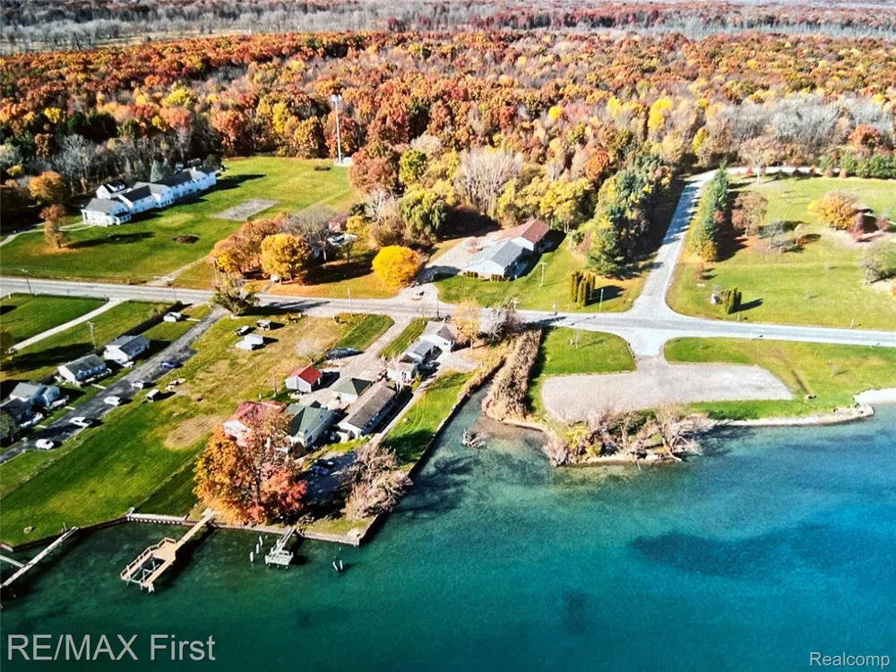 9280 RIVER ROAD Clay Township, MI 48001