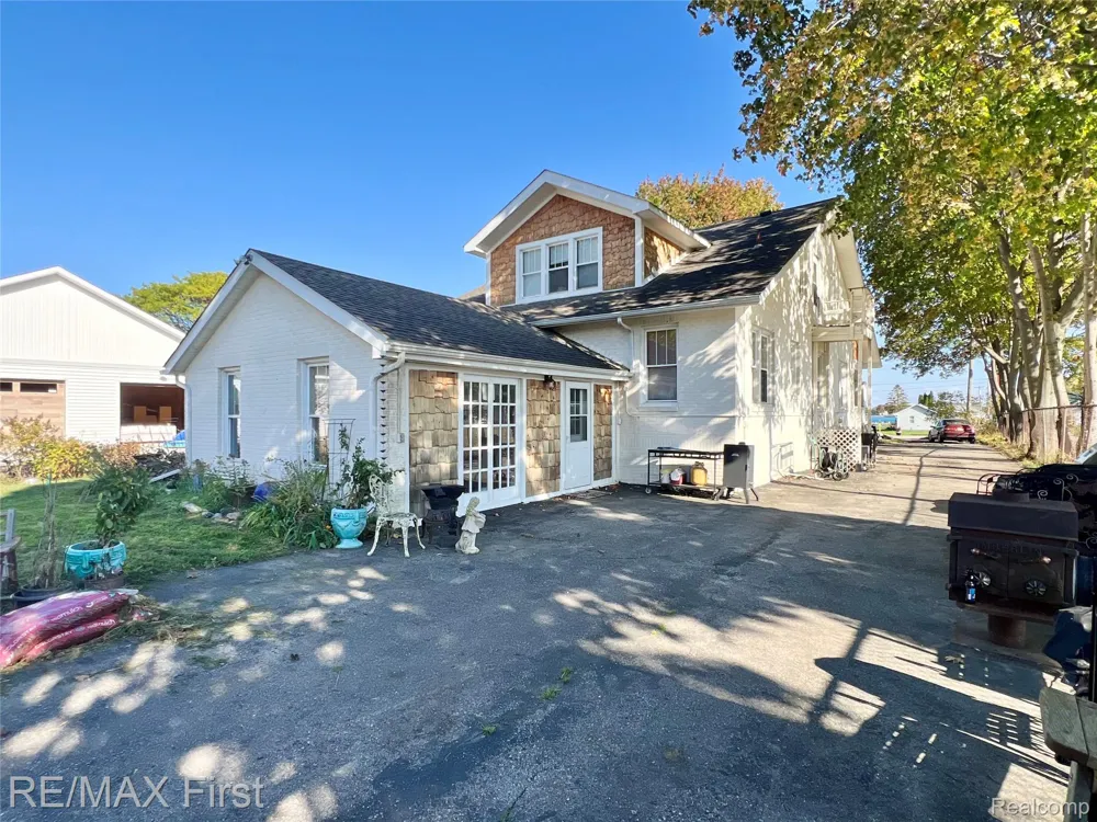 9280 RIVER ROAD Clay Township, MI 48001