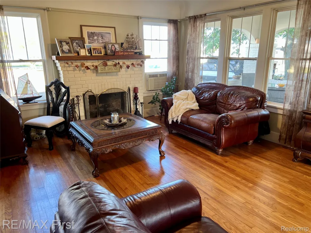 9280 RIVER ROAD Clay Township, MI 48001