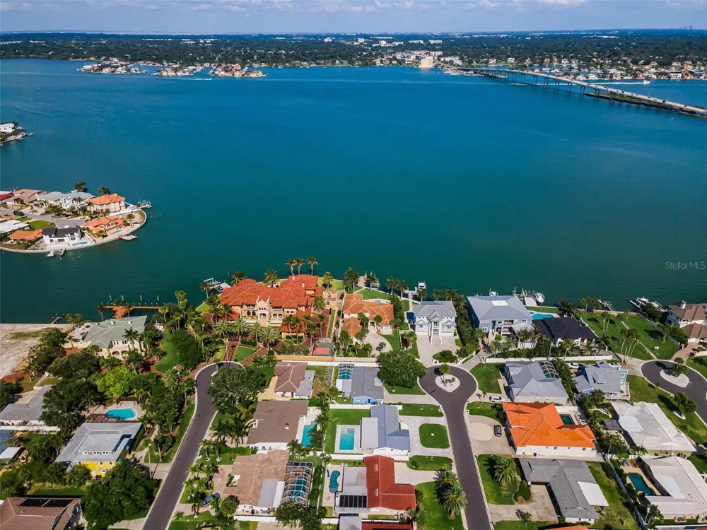 111 17TH STREET Belleair Beach, FL 33786
