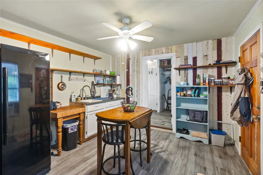 303 W Market Street Honey Grove, TX 75446