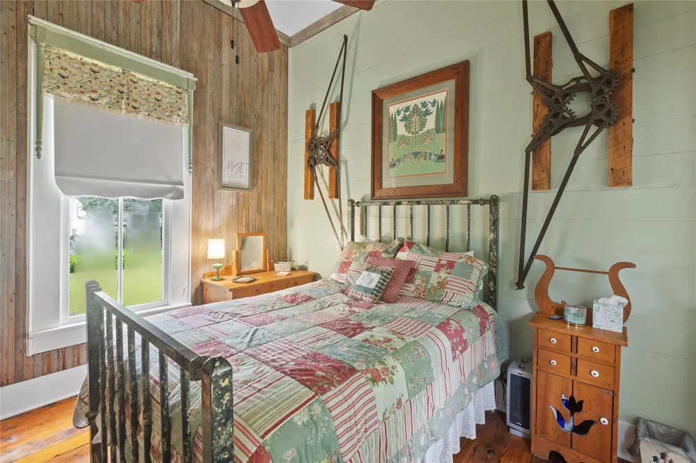 303 W Market Street Honey Grove, TX 75446