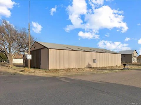 820 Front Street