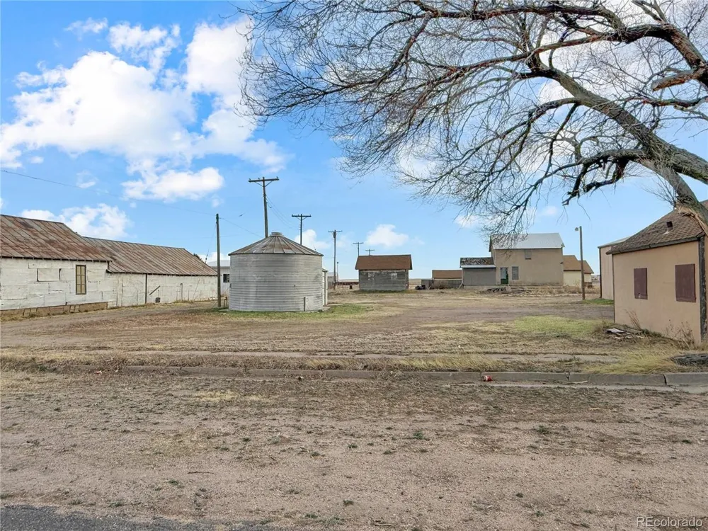 820 Front Street Arriba, CO 80804