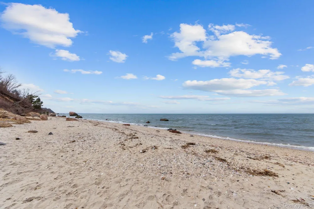 175 Birch Lane Cutchogue, NY 11935
