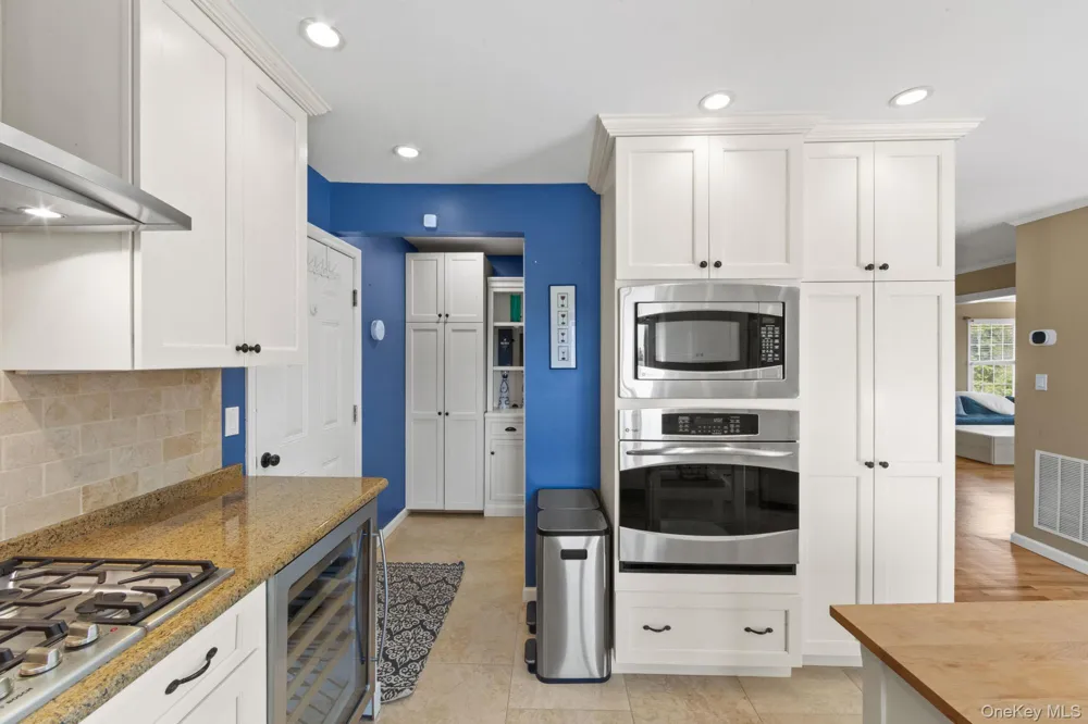 175 Birch Lane Cutchogue, NY 11935