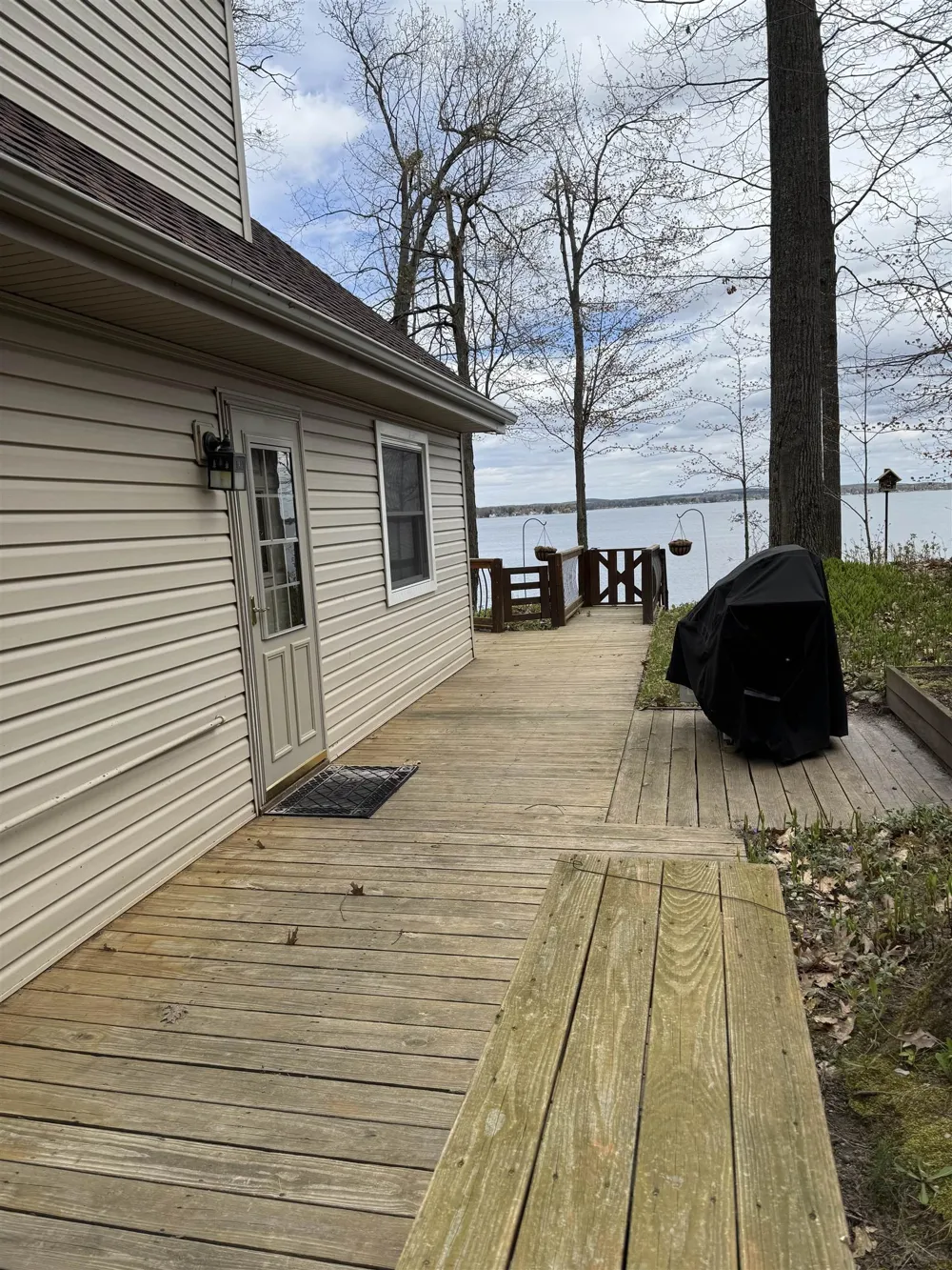 1504 S Birchaven Beach Lake Township, MI 49651