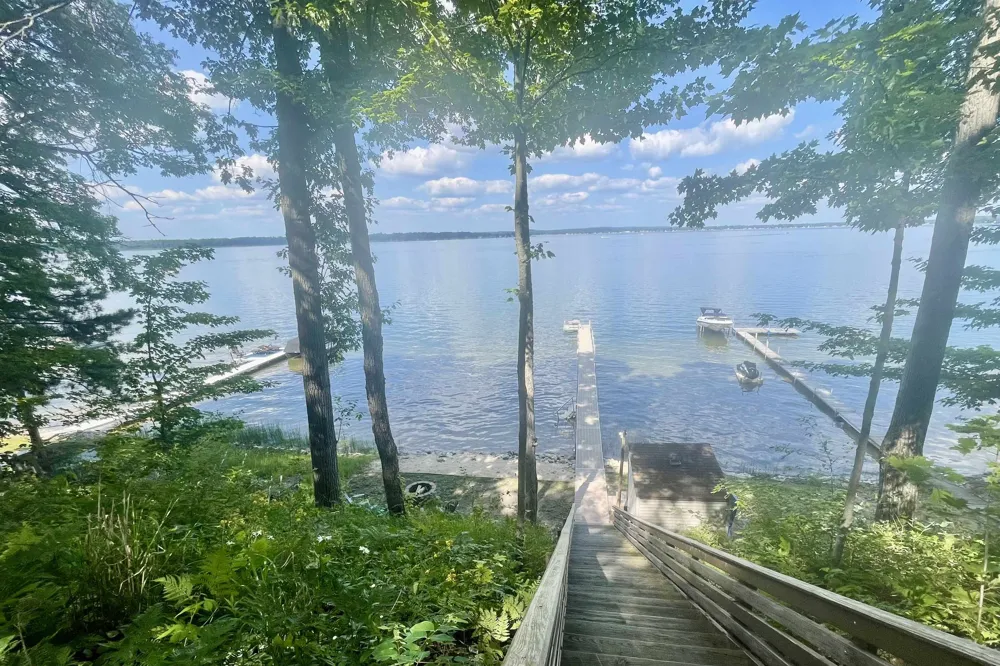 1504 S Birchaven Beach Lake Township, MI 49651