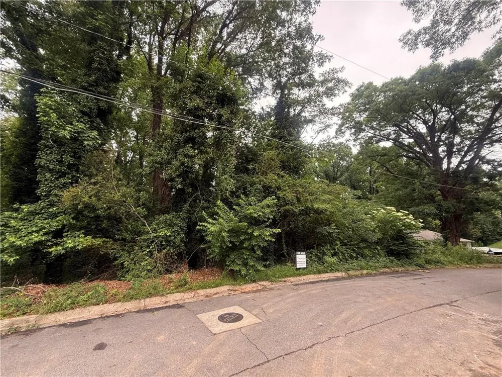 2560 Gordon Circle SE Smyrna, GA 30080