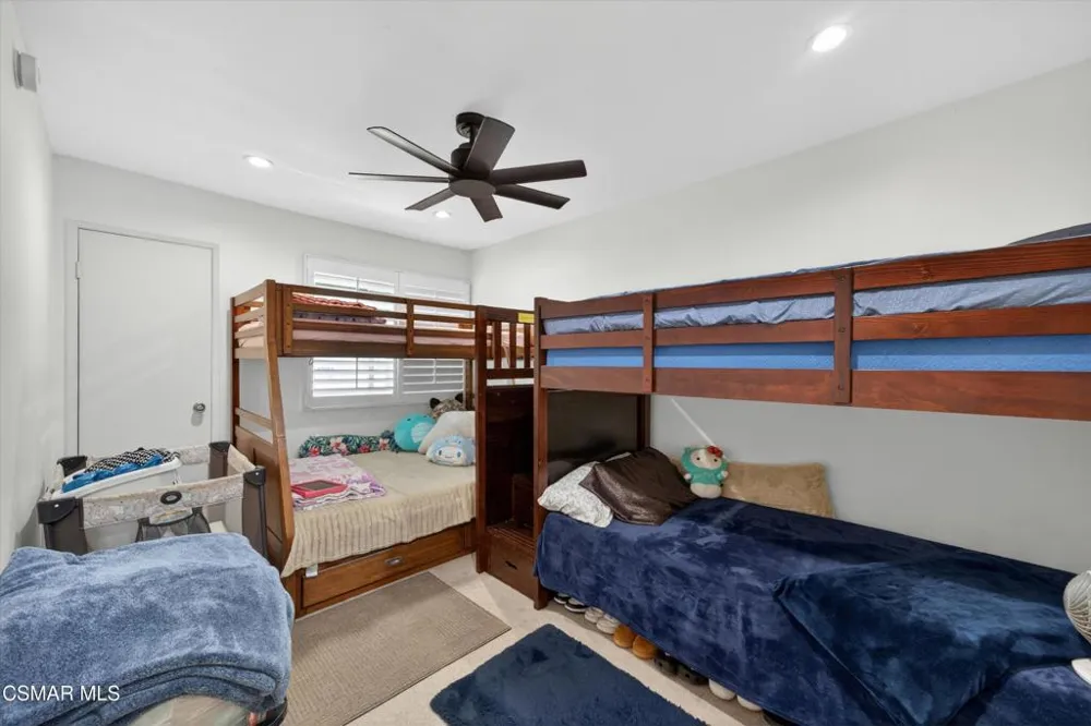 9946 Sepulveda Boulevard #4 San Fernando, CA 91345
