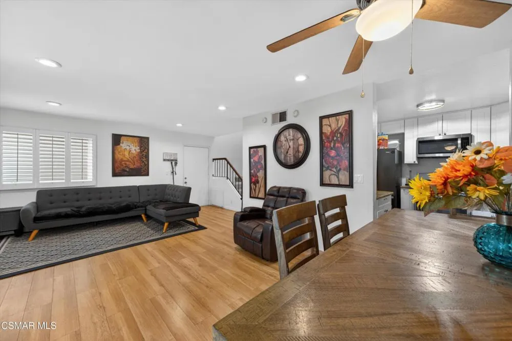 9946 Sepulveda Boulevard #4 San Fernando, CA 91345