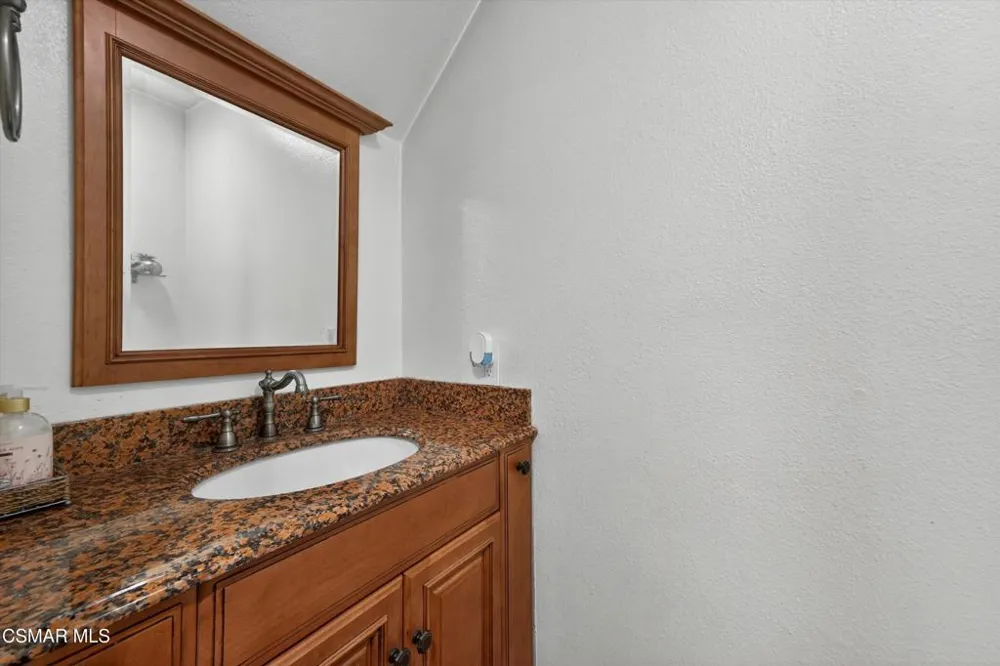 9946 Sepulveda Boulevard #4 San Fernando, CA 91345