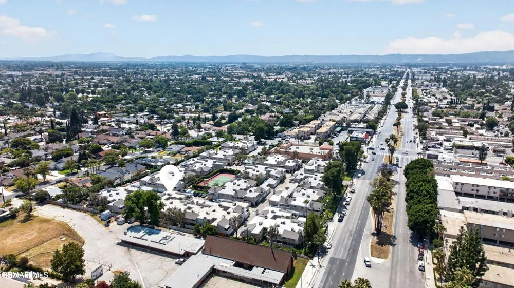 9946 Sepulveda Boulevard #4 San Fernando, CA 91345