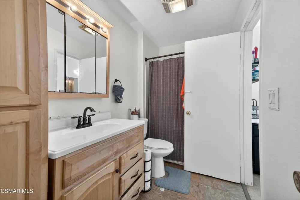 9946 Sepulveda Boulevard #4 San Fernando, CA 91345