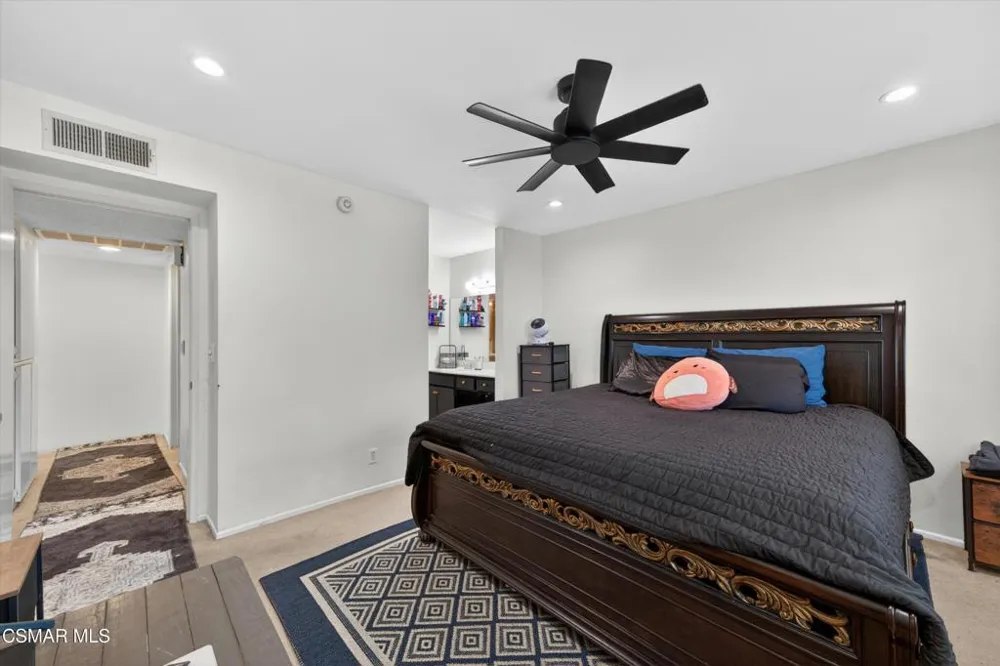 9946 Sepulveda Boulevard #4 San Fernando, CA 91345