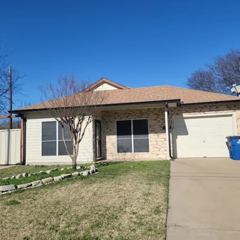 710 W Waco Street
