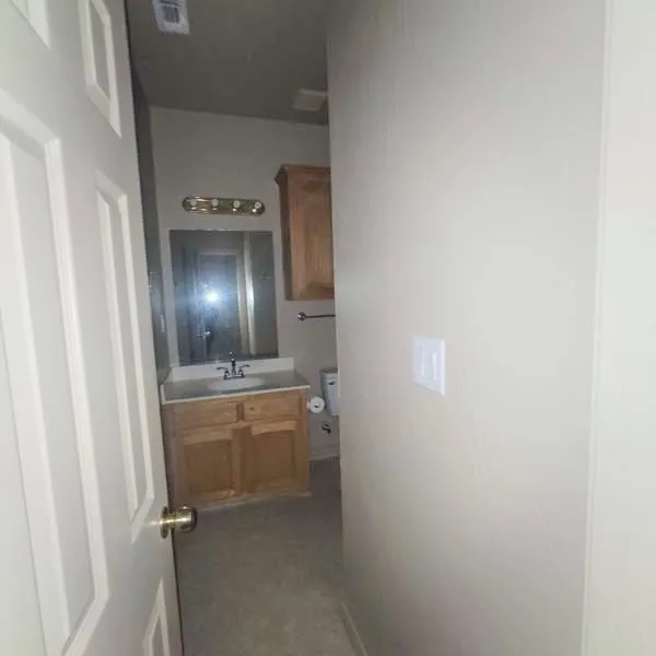 710 W Waco Street Ennis, TX 75119
