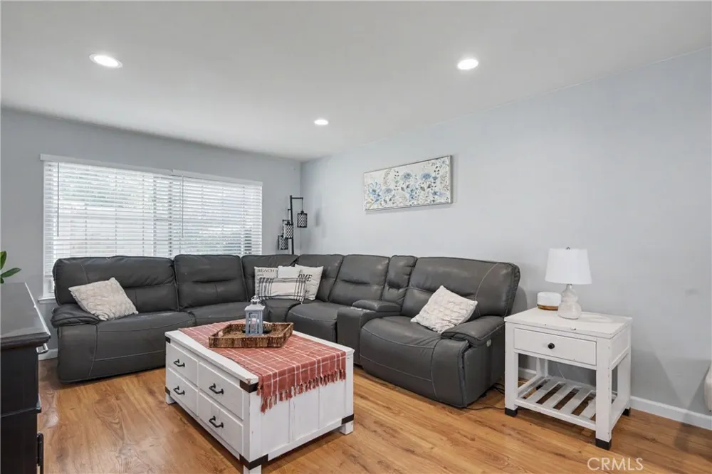 640 W Imperial Brea, CA 92821