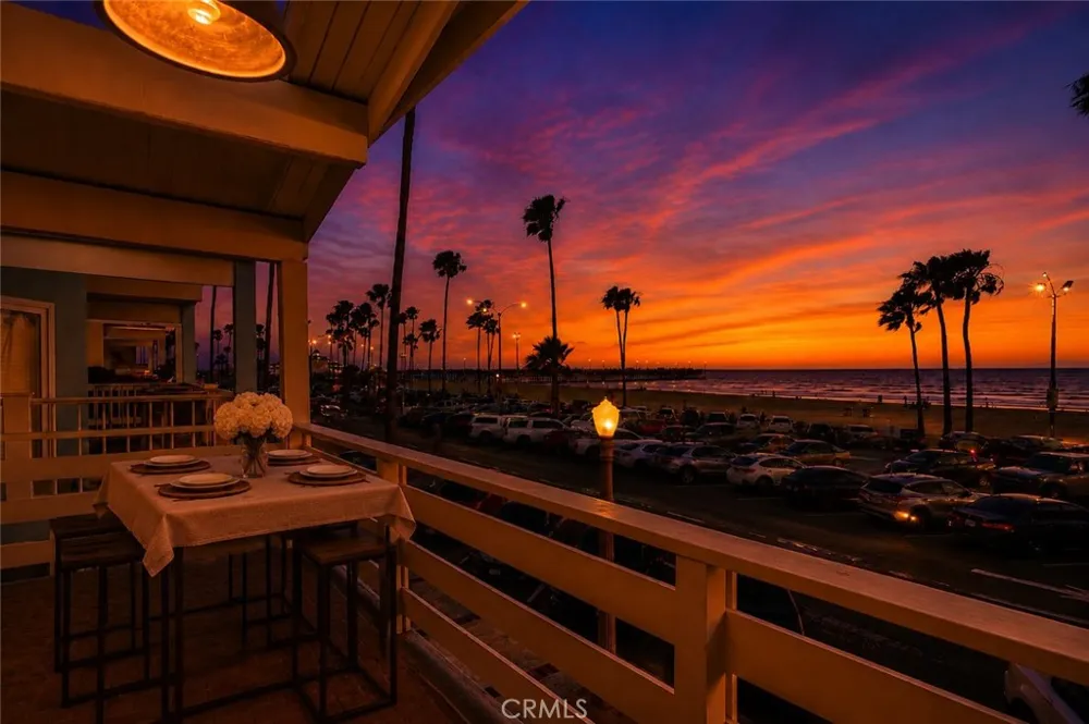 2212 W Oceanfront Newport Beach, CA 92663