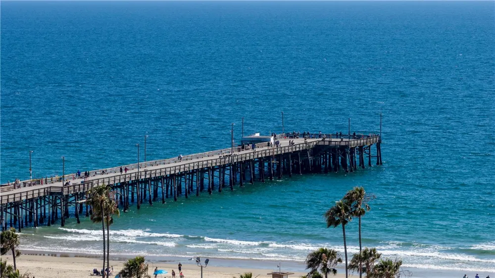 2212 W Oceanfront Newport Beach, CA 92663