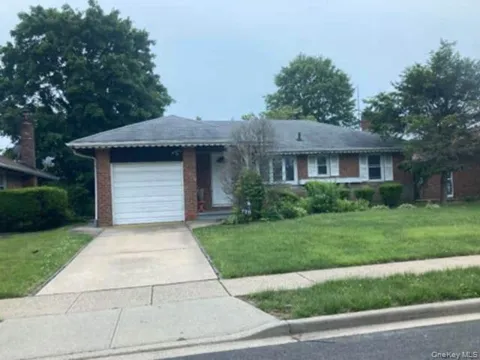 726 Dean Drive