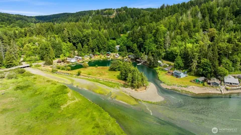 241 NE Rendsland Creek Road