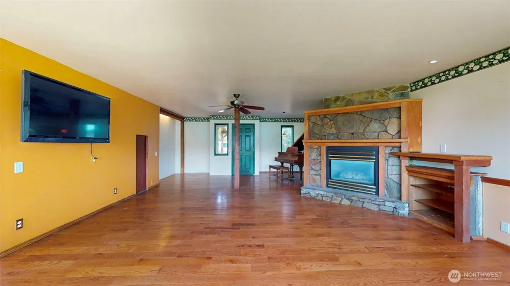104 C Westlake Road Oroville, WA 98844