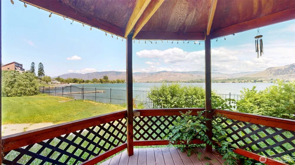 104 C Westlake Road Oroville, WA 98844