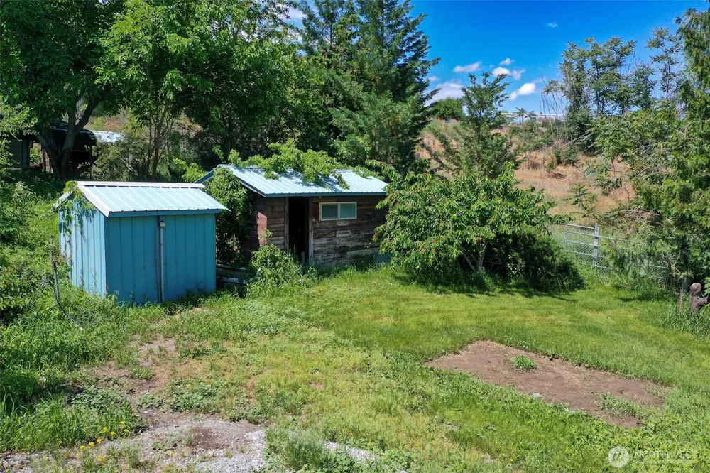 104 C Westlake Road Oroville, WA 98844