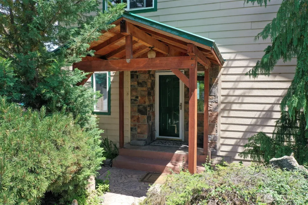 104 C Westlake Road Oroville, WA 98844