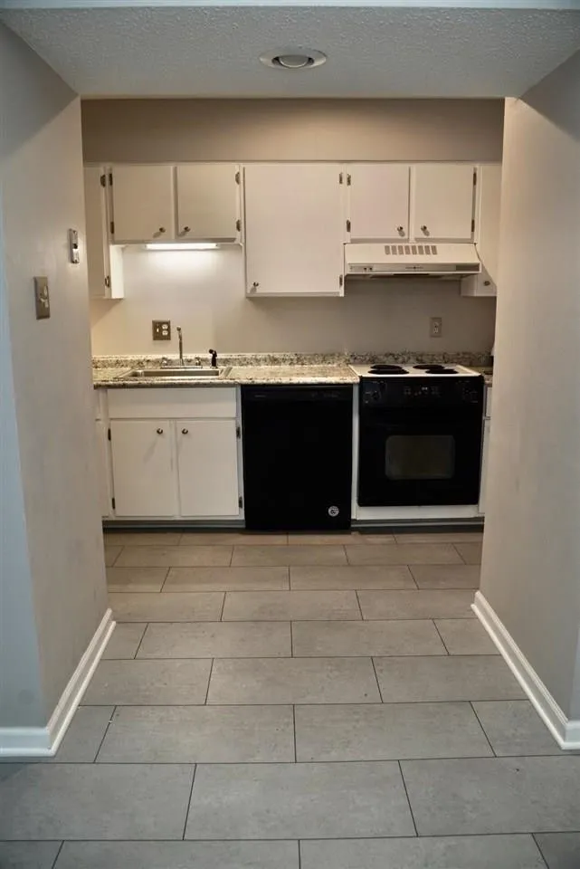 3981 GRAHAMDALE CIR #3981B Memphis, TN 38122