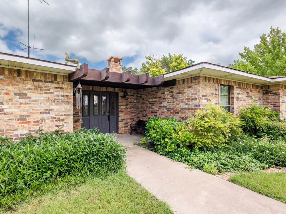 1665 Farm to Market 1047 Hamilton, TX 76531