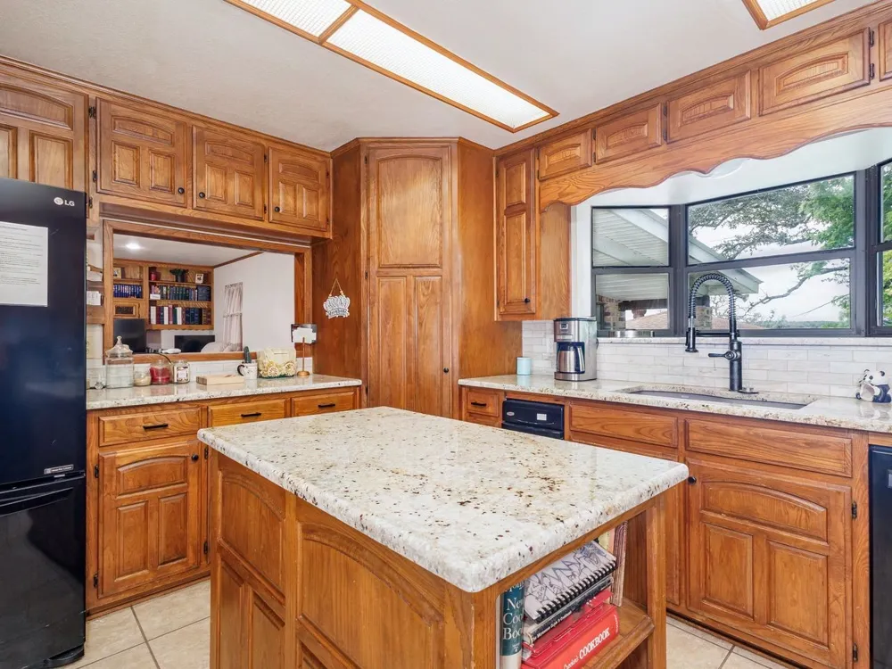 1665 Farm to Market 1047 Hamilton, TX 76531