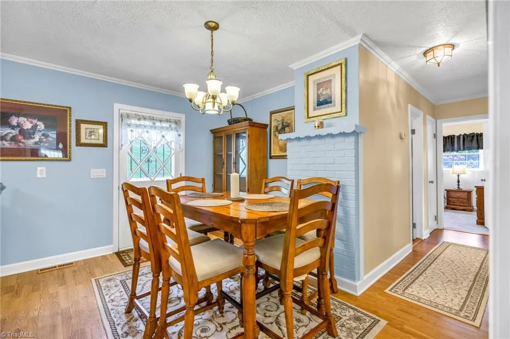 346 Piney Creek Road Lansing, NC 28643