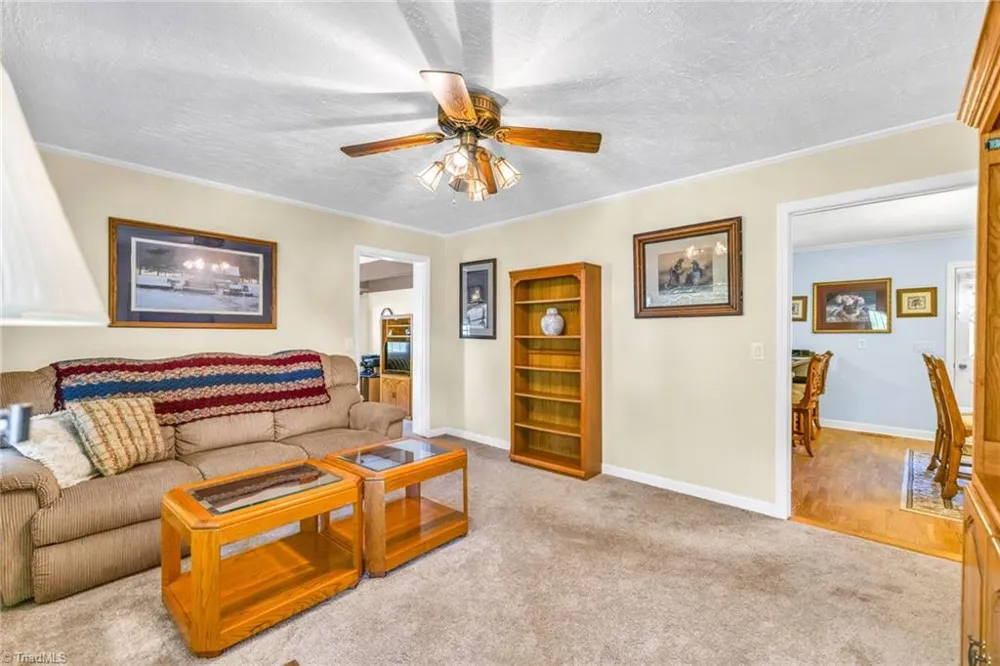 346 Piney Creek Road Lansing, NC 28643