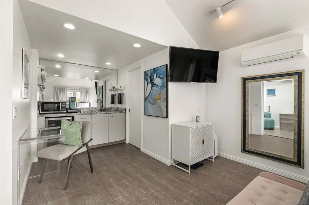 1264 Prospect Street La Jolla, CA 92037