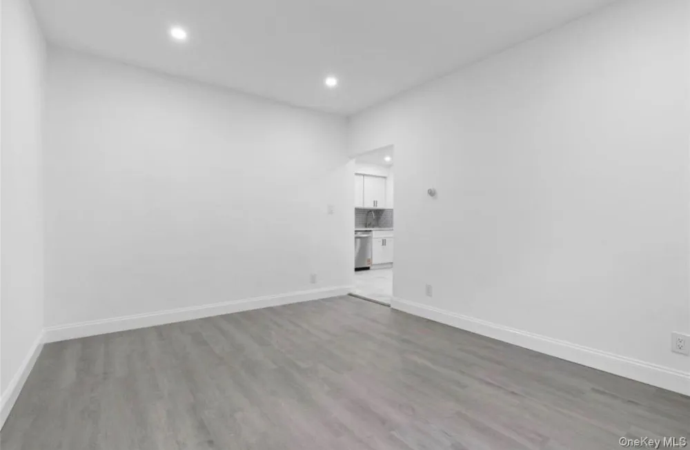 254 Charles Avenue #1 Staten Island, NY 10302