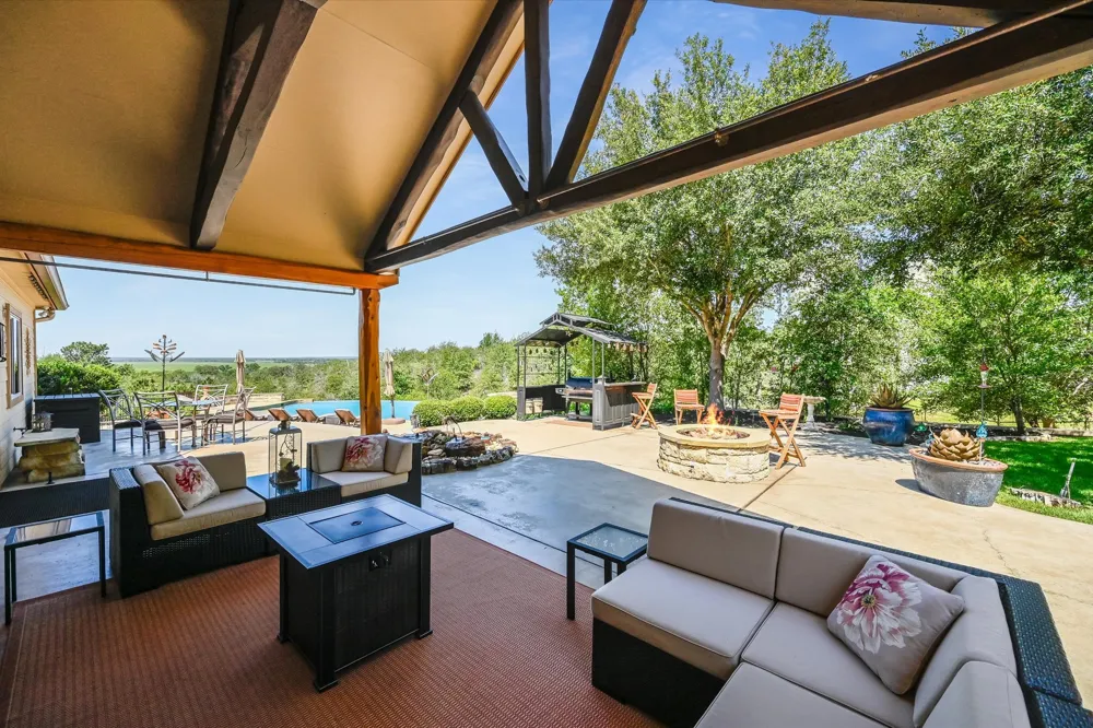 102 Osprey Circle Bastrop, TX 78602