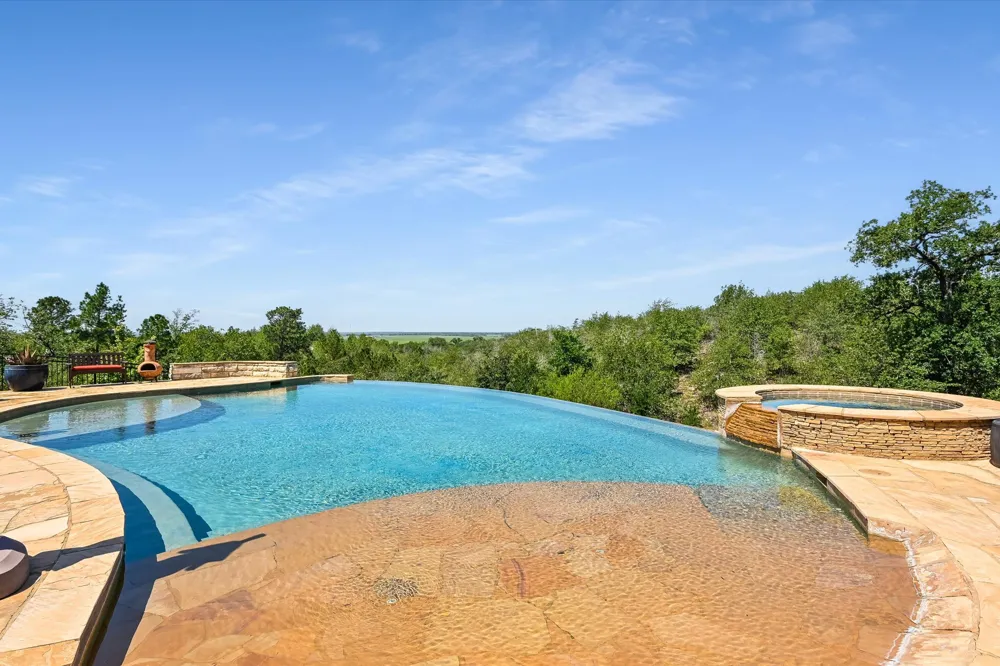 102 Osprey Circle Bastrop, TX 78602