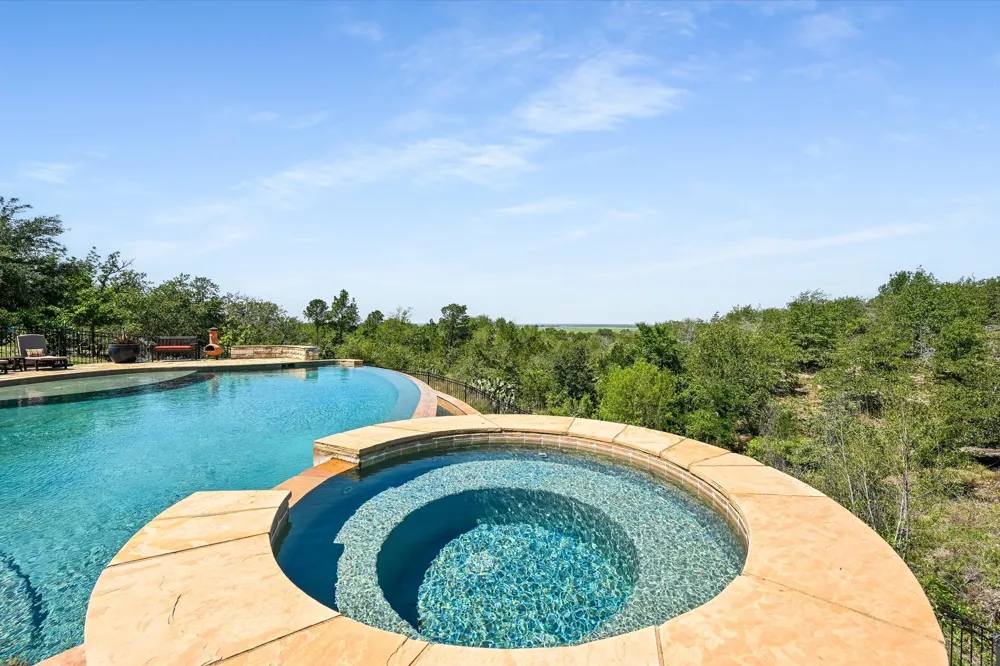 102 Osprey Circle Bastrop, TX 78602